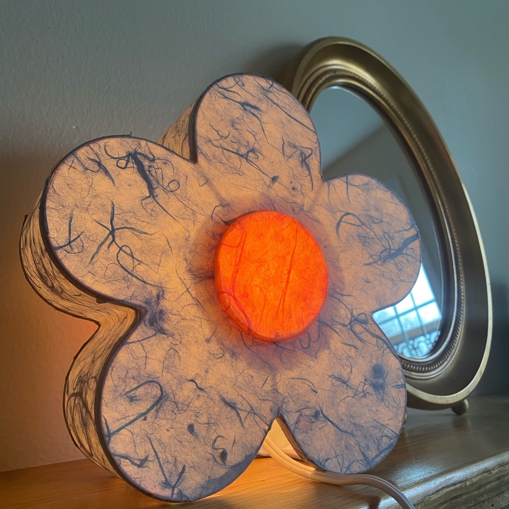 Retro Groovy Flower Lamp